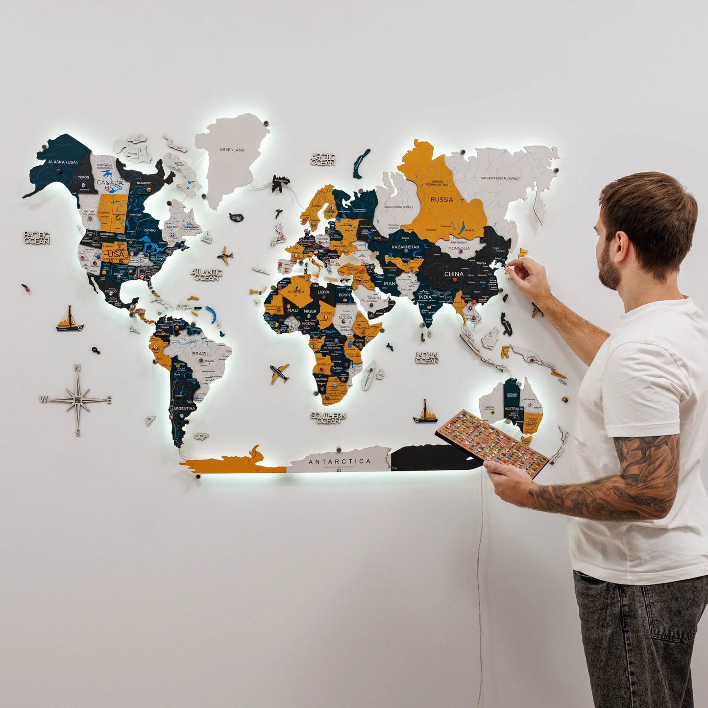 3D LED / LUMINOUS Wooden World Map 3.0 Country