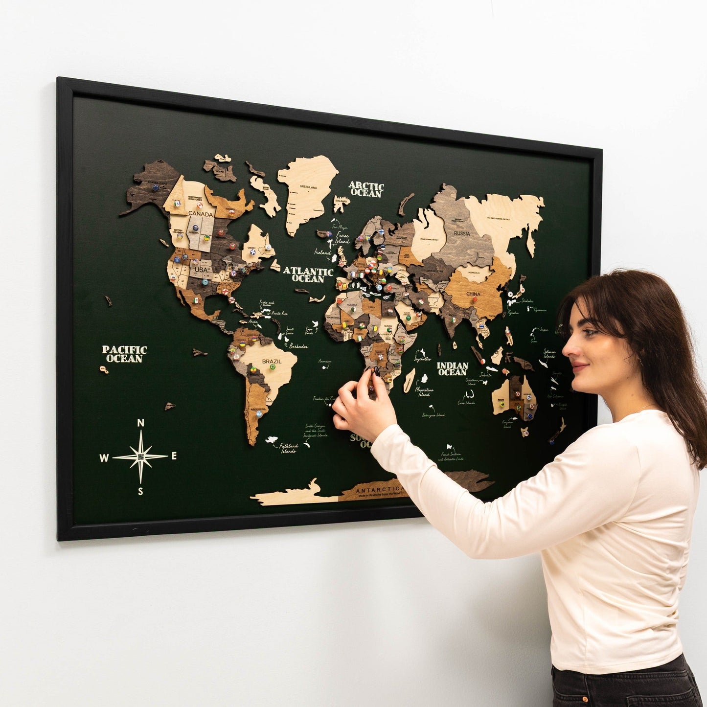 3D Wooden Map on Board Multicolor - Green