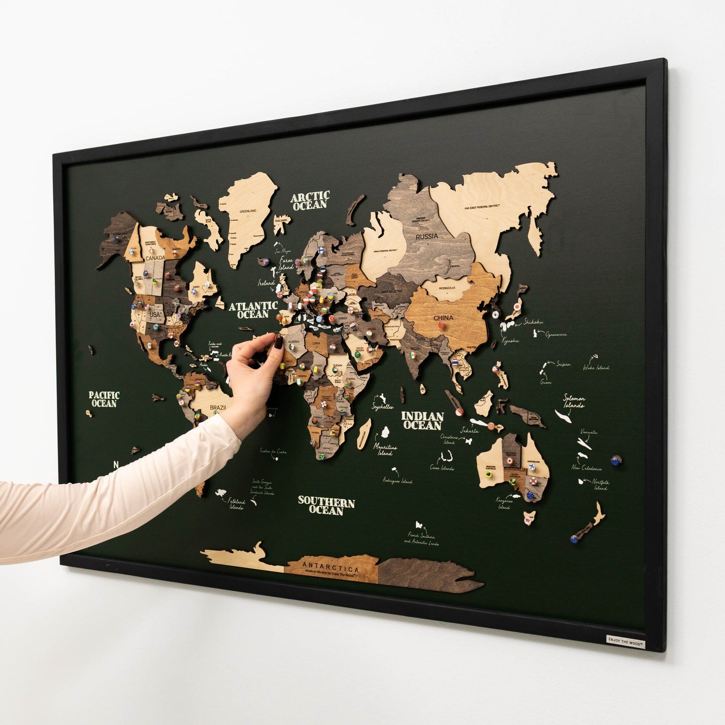 3D Wooden Map on Board Multicolor - Green